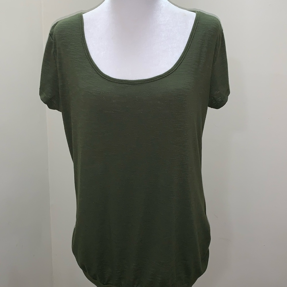 Lace Back Green Top - Picture 3 of 3